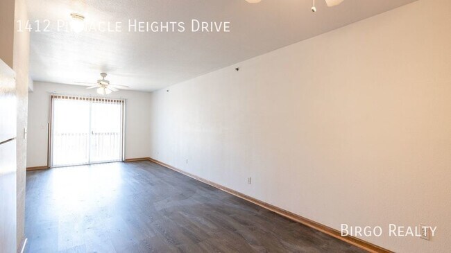 Building Photo - Move in Special! First Month's Rent is Fre...