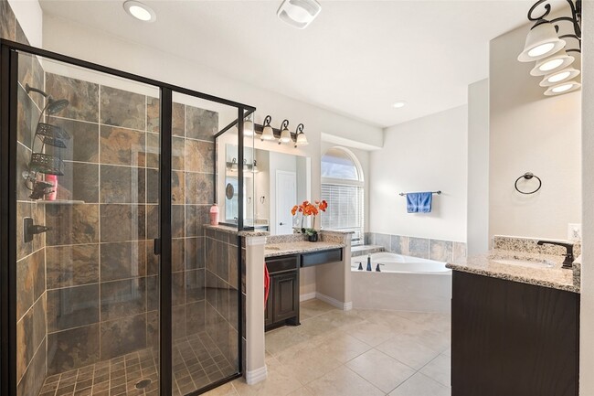 Building Photo - 12585 Princess Dr