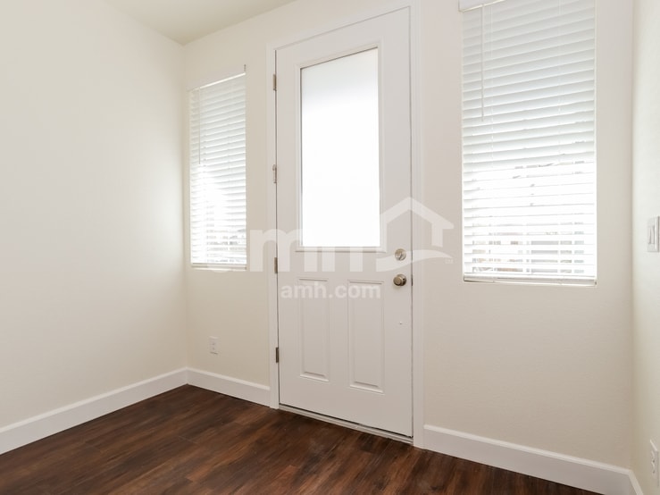 Building Photo - 10093 Potomac St