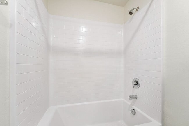 Building Photo - Luxury Living at a breathtaking property nestled in the vibrant city of Las Vegas!
