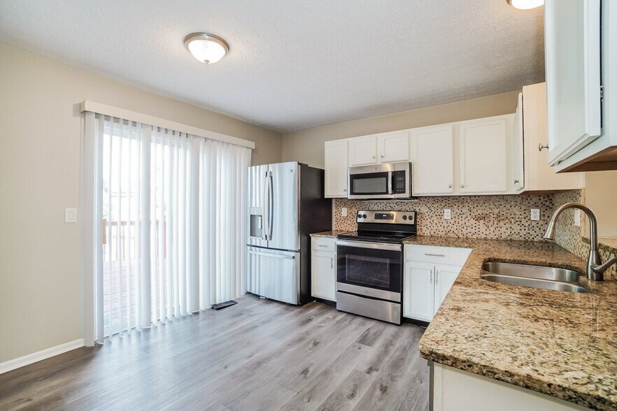 Building Photo - 4144 Portobello Dr