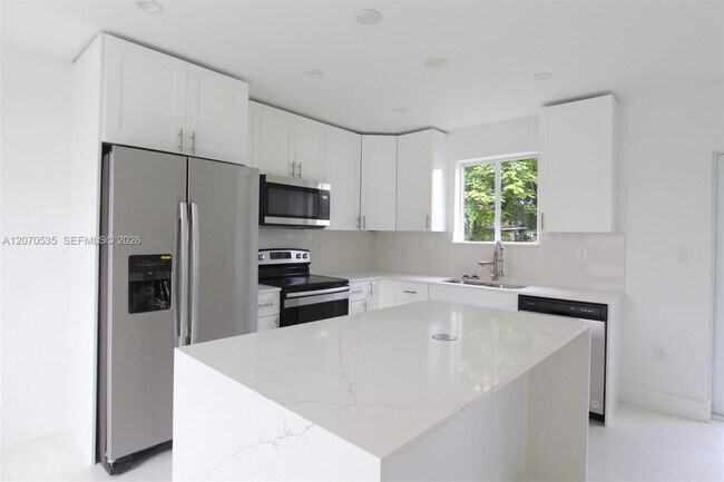 Building Photo - 16035 SW 299th Terrace