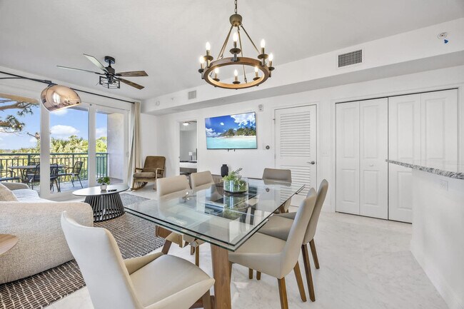 Building Photo - 605 Kemp St