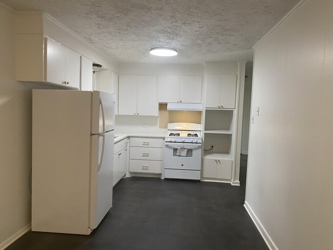 Building Photo - 2108 Independence St