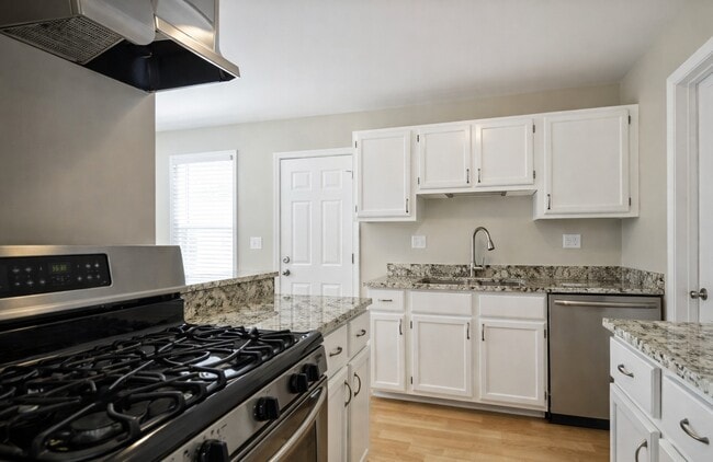 Building Photo - 1000 Wesley Ln