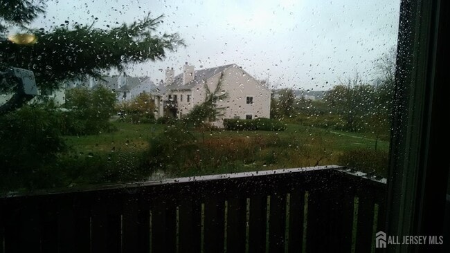 Building Photo - 620 Aspen Dr