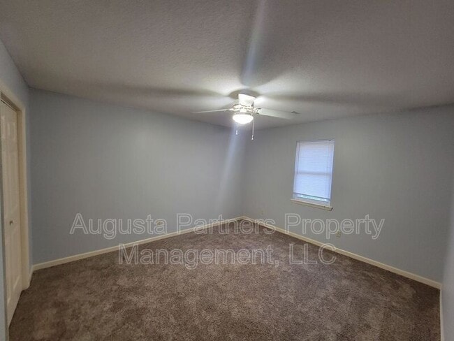 Building Photo - 4768 Red Leaf Ct