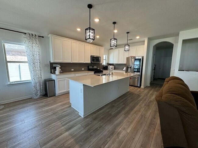 Building Photo - 3417 Arrieta Dr