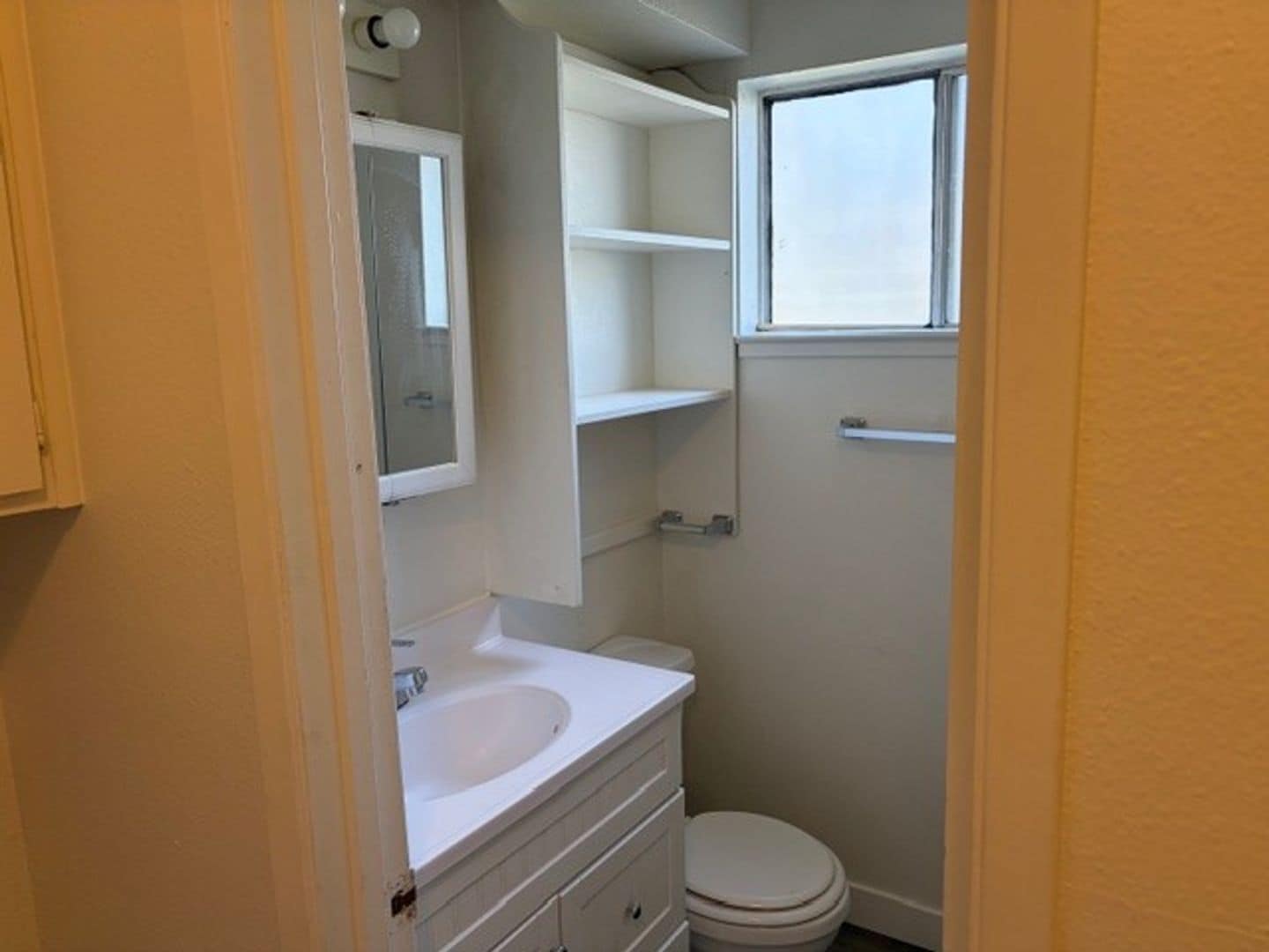 Building Photo - 3rd