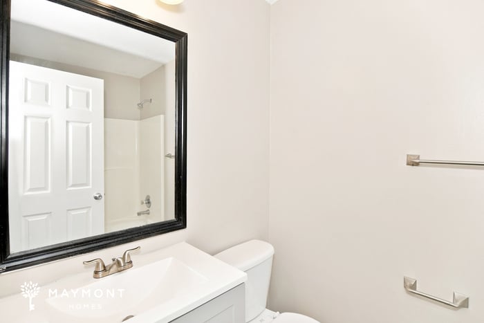 Building Photo - 4041 New Grange Cir