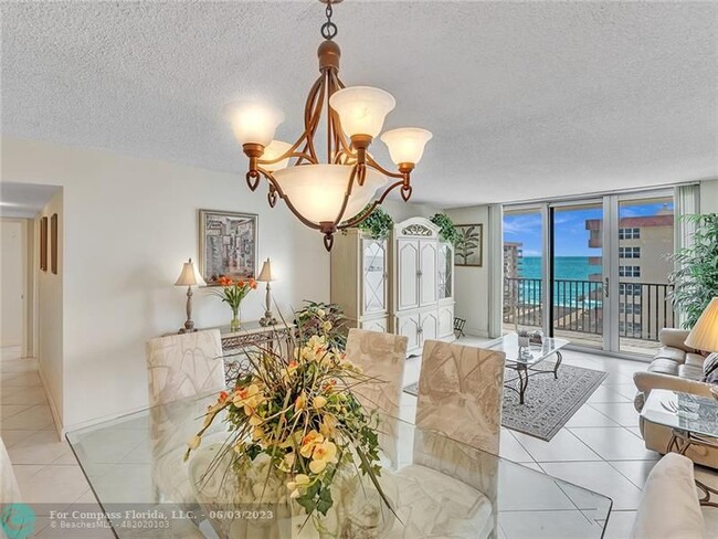 Building Photo - 1150 Hillsboro Mile-