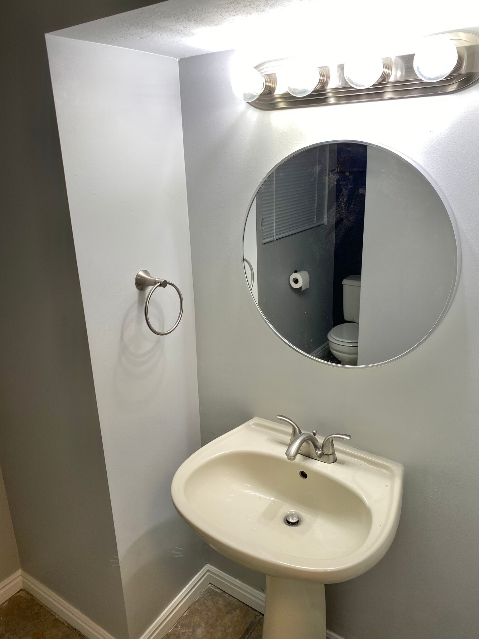 Bsmt Powder Bath - 4613 Porter Ave