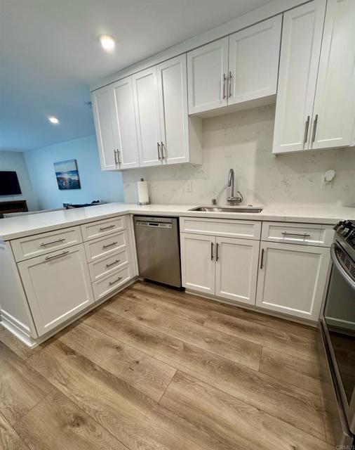 Building Photo - 1552 Camino Del Mar