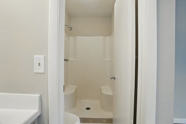 Building Photo - 909 Westwind Pl
