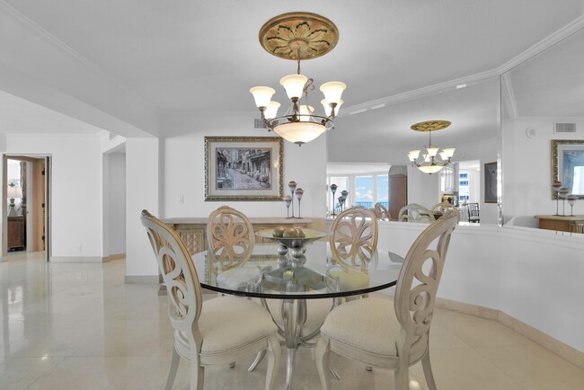 Building Photo - 550 S Ocean Blvd