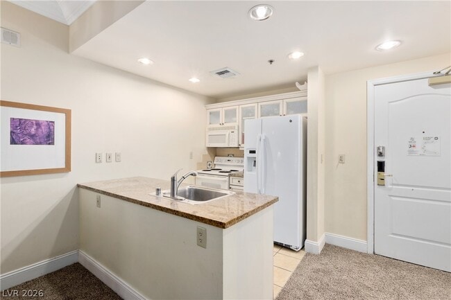 Building Photo - 30 Strada Di Villaggio