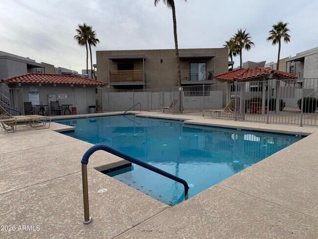 Building Photo - 16635 N Cave Creek Rd