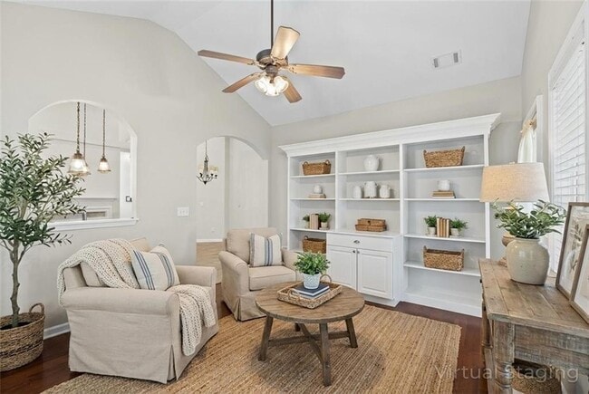 Building Photo - 5551 Wood Vale Ct