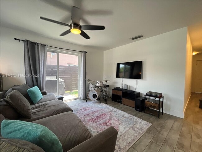 Building Photo - 130 NW 57th St