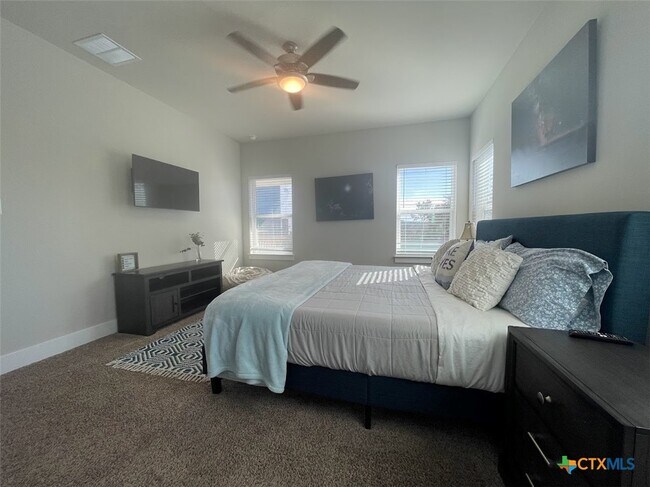 Building Photo - 1220 Diamondhead Dr