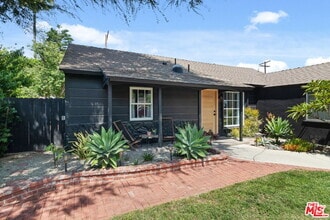 Building Photo - 7339 Lasaine Ave
