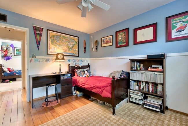 Building Photo - 595 Tanbark Terrace
