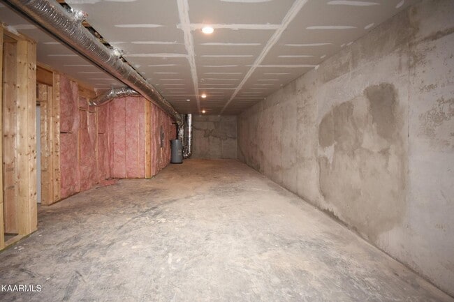 Building Photo - 8135 Vassar Ln