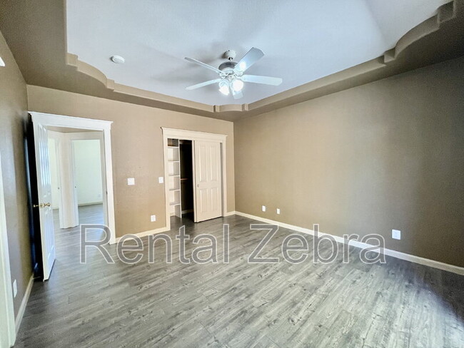 Building Photo - 233 Craftman Ct