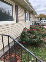 Building Photo - 2208 Chanticleer St