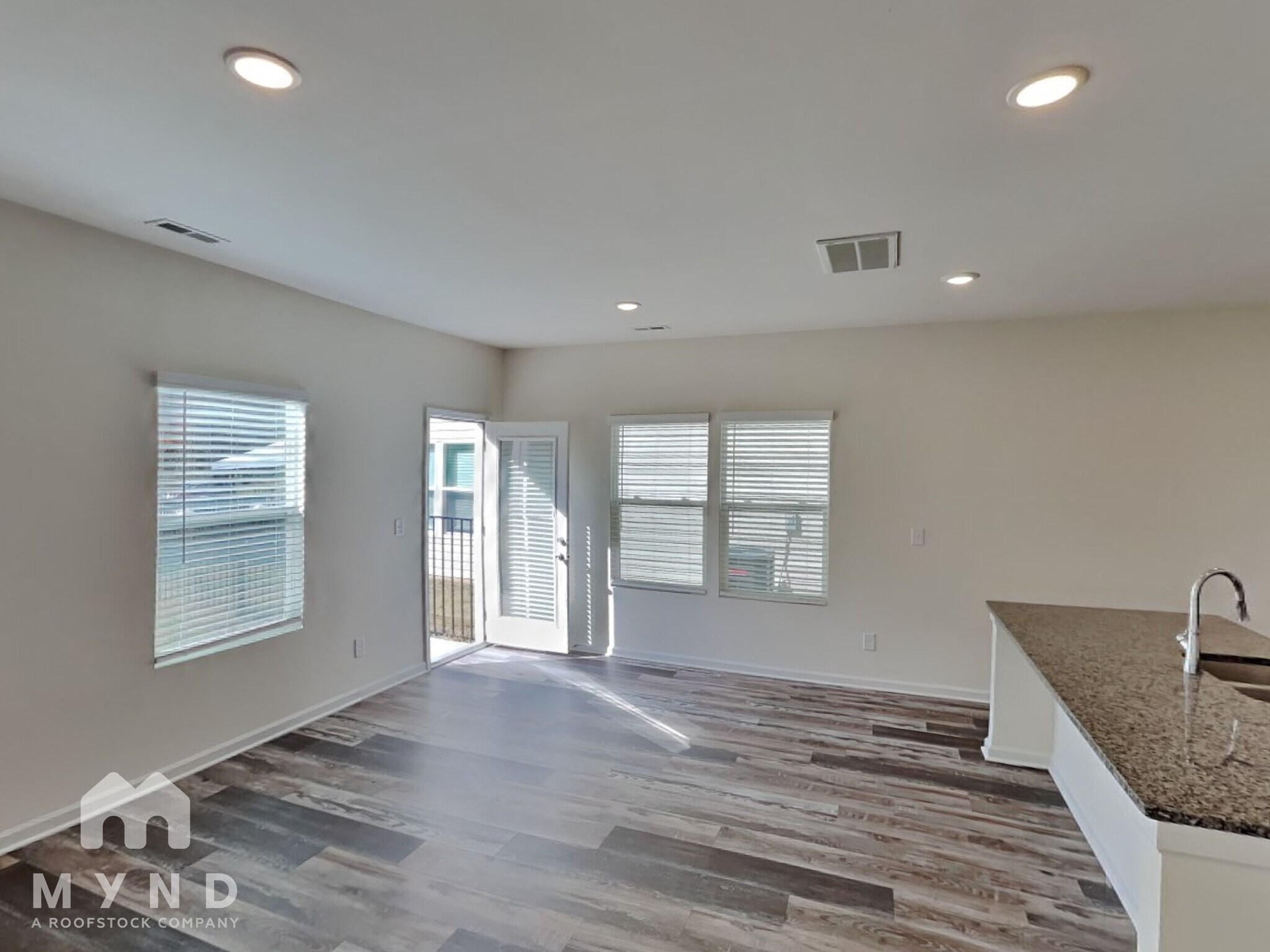 Building Photo - 122b Fosters Gln Pl