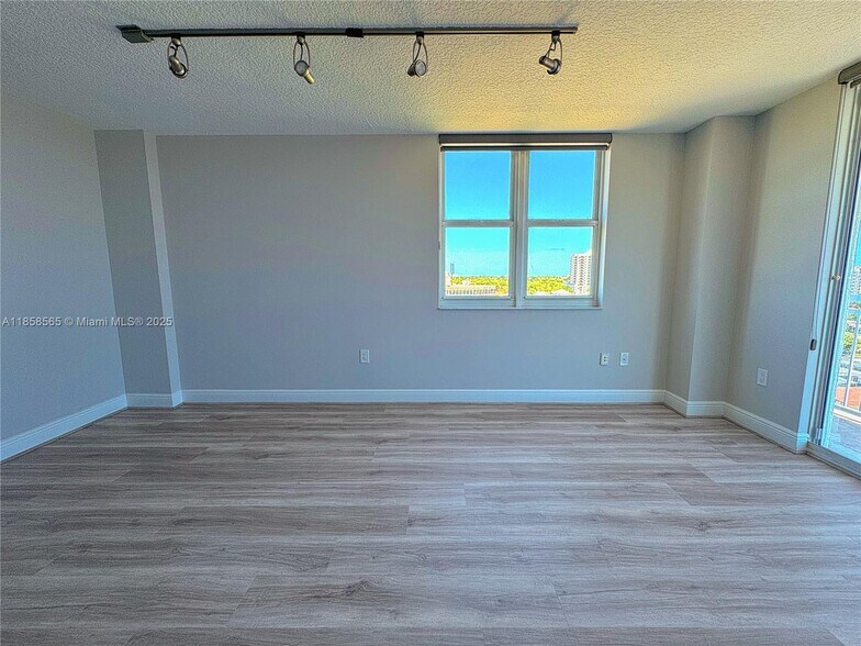 Building Photo - 3000 Coral Way