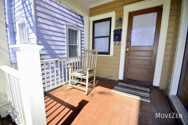 Building Photo - 111 Church St