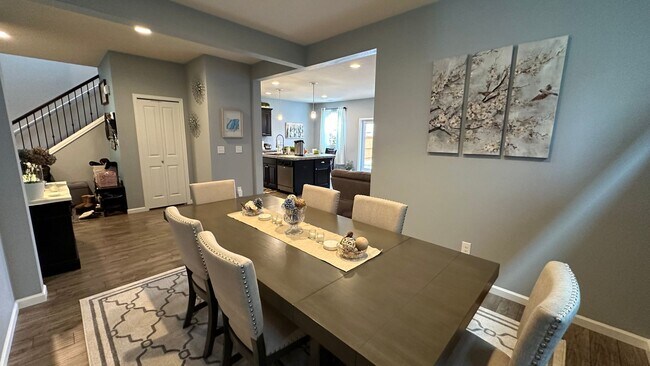 Building Photo - Gorgeous Corner lot 4 bed home! Happy Vall...