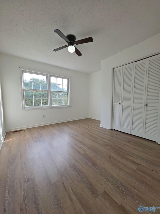 Building Photo - 2200 Britain Ave SW