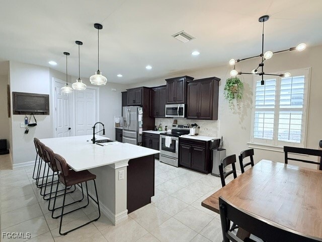 Building Photo - 2852 Royal Gardens Ave