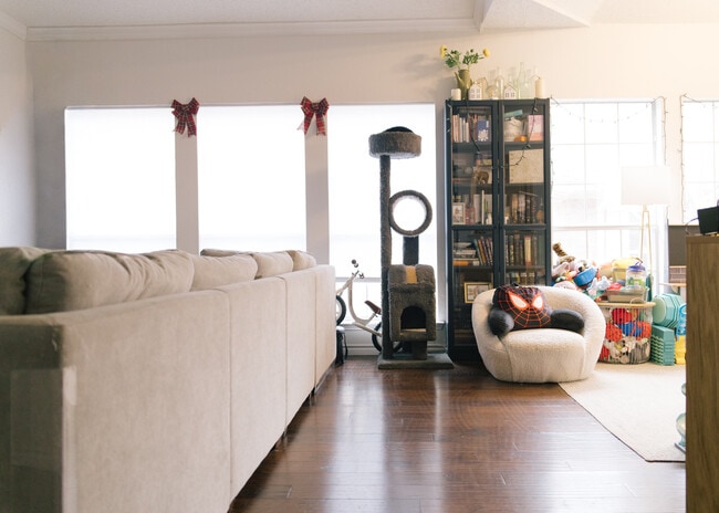 Building Photo - 4812 Buckskin Dr