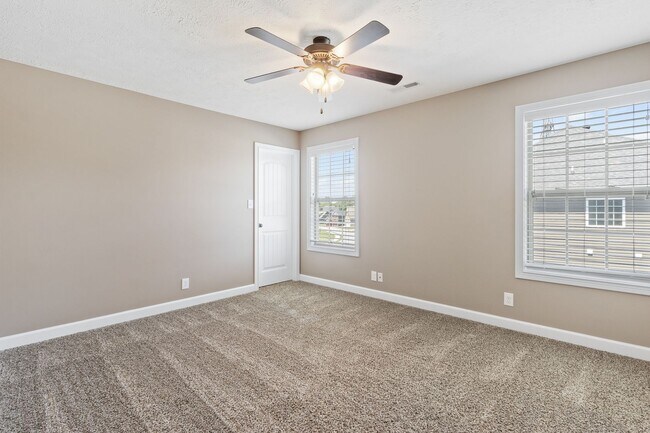 Building Photo - 312 Rye Dr
