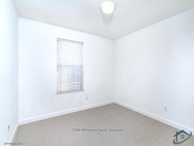 Building Photo - 1199 Mirabeau Ln