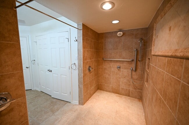 Building Photo - 3 Bed 2 Bath SFR in Decatur