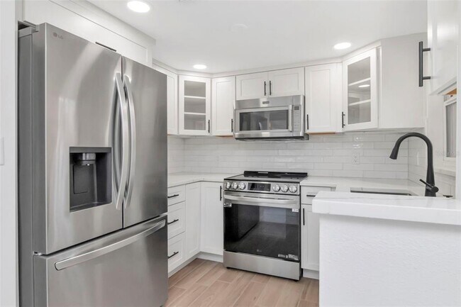 Building Photo - 3514 Gulf Blvd