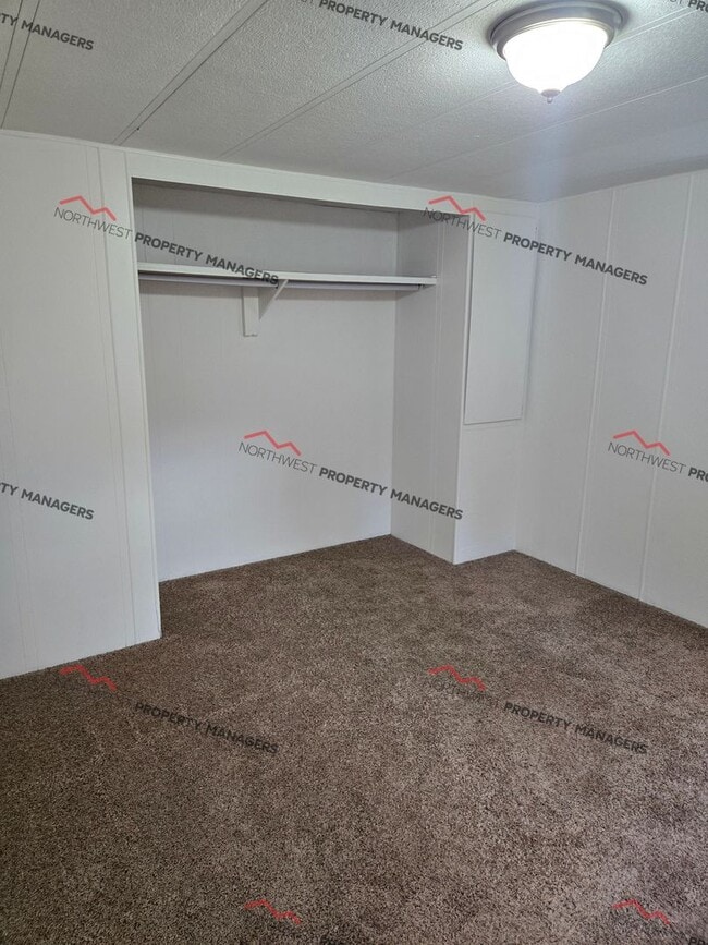 Building Photo - STATUS: *PENDING APPLICATION* | R255F | $1850