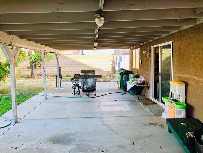 Building Photo - 37010 42nd St E