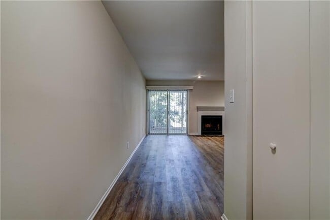 Building Photo - 123 Fair Haven Way