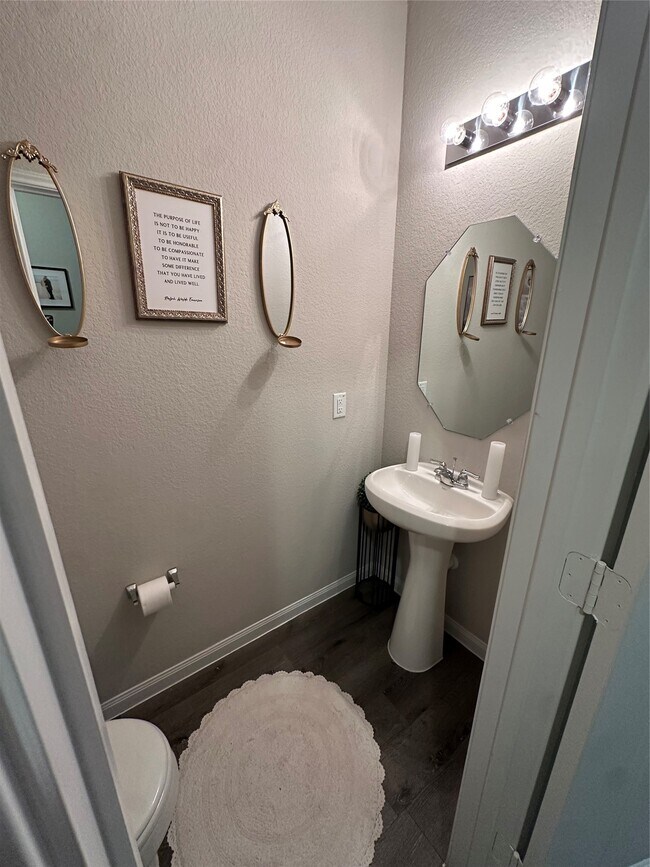 Building Photo - 25396 Grotto Falls Ln