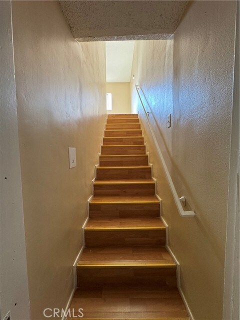 Building Photo - 921 Carob Way