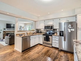 Building Photo - 7198 Eaton Ct