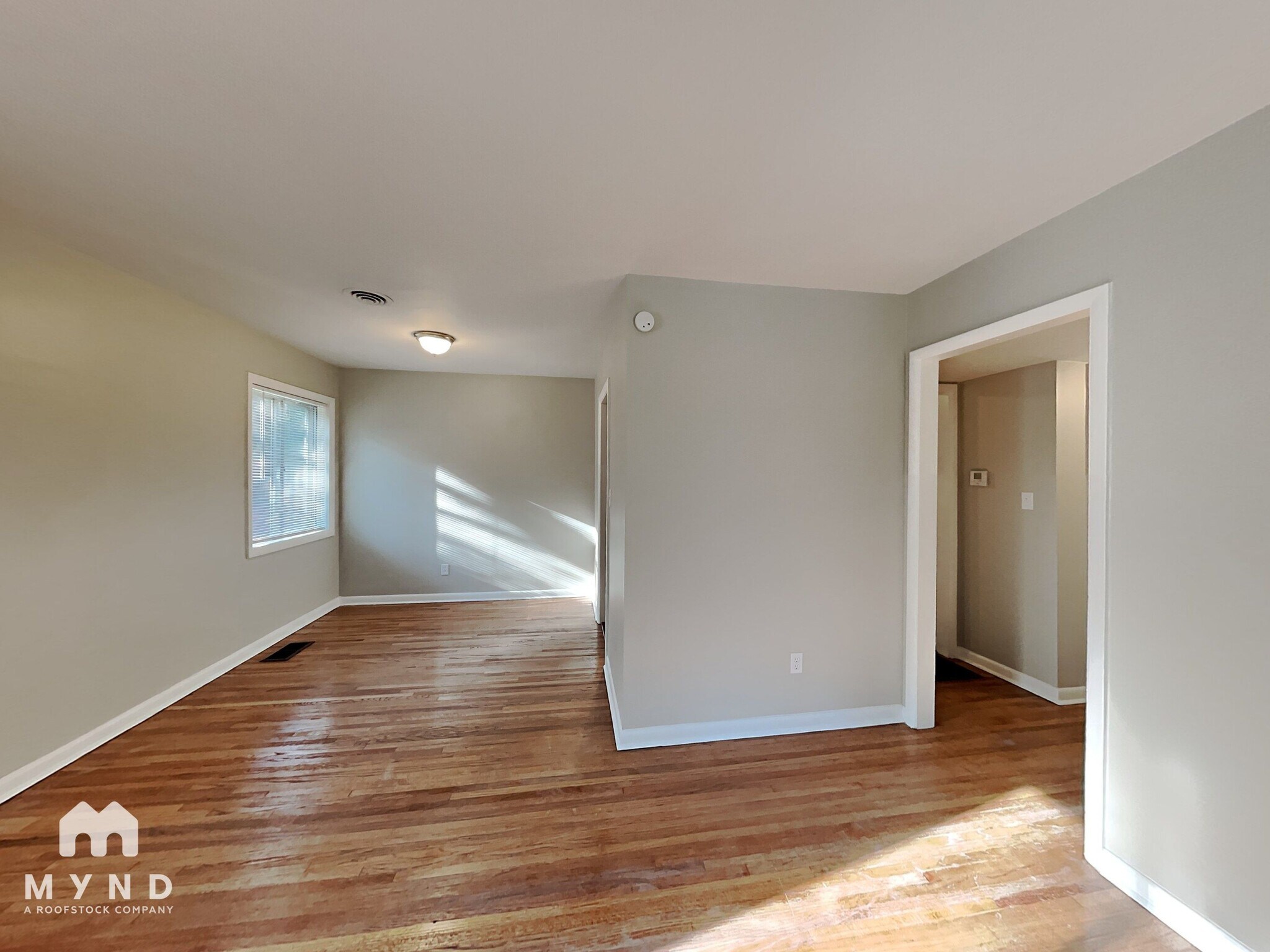 Building Photo - 452 Burgundy Rd