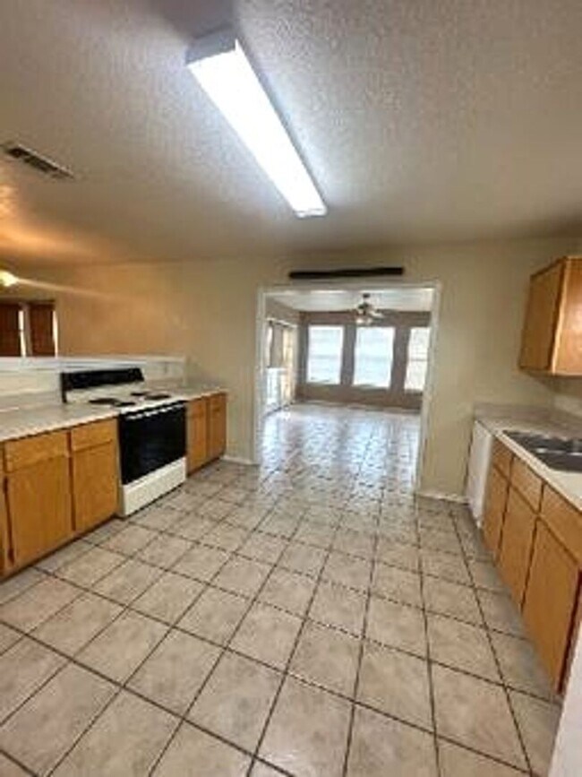 Building Photo - 3Bd/2Ba in Killeen, TX!