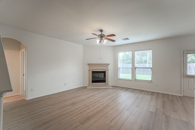 Building Photo - 25507 Marmite Dr