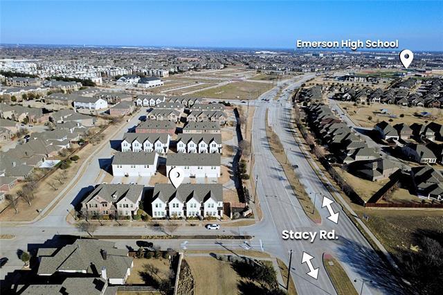 Building Photo - 4929 Barcelona Ave